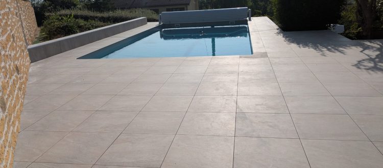 Pose de Dalles sur plots Terrasse  piscine