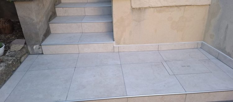 Pose de carrelage extérieur Luziat