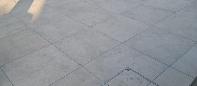 Pose de carrelage extérieur Luziat